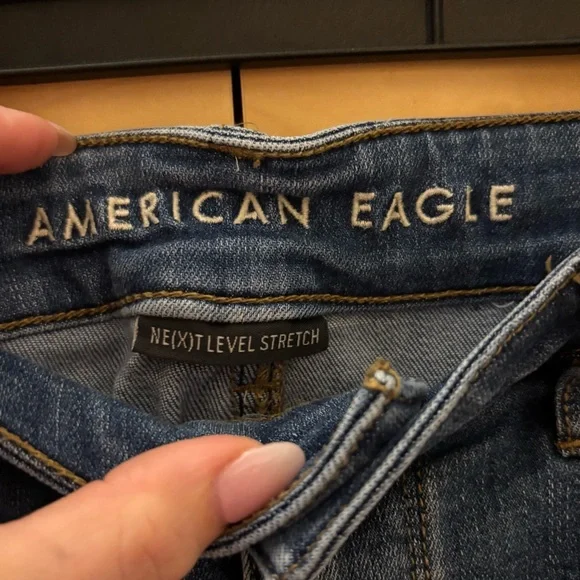 American Eagle Jeans - Picture 2 of 4